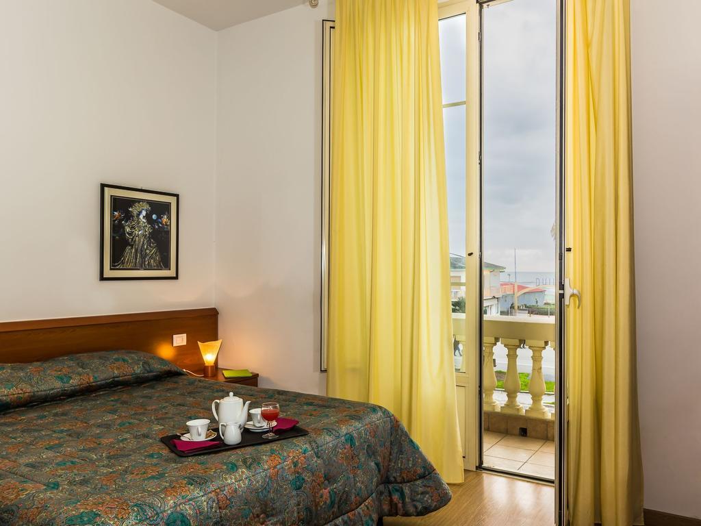 Hotel Internazionale Viareggio Eksteriør billede