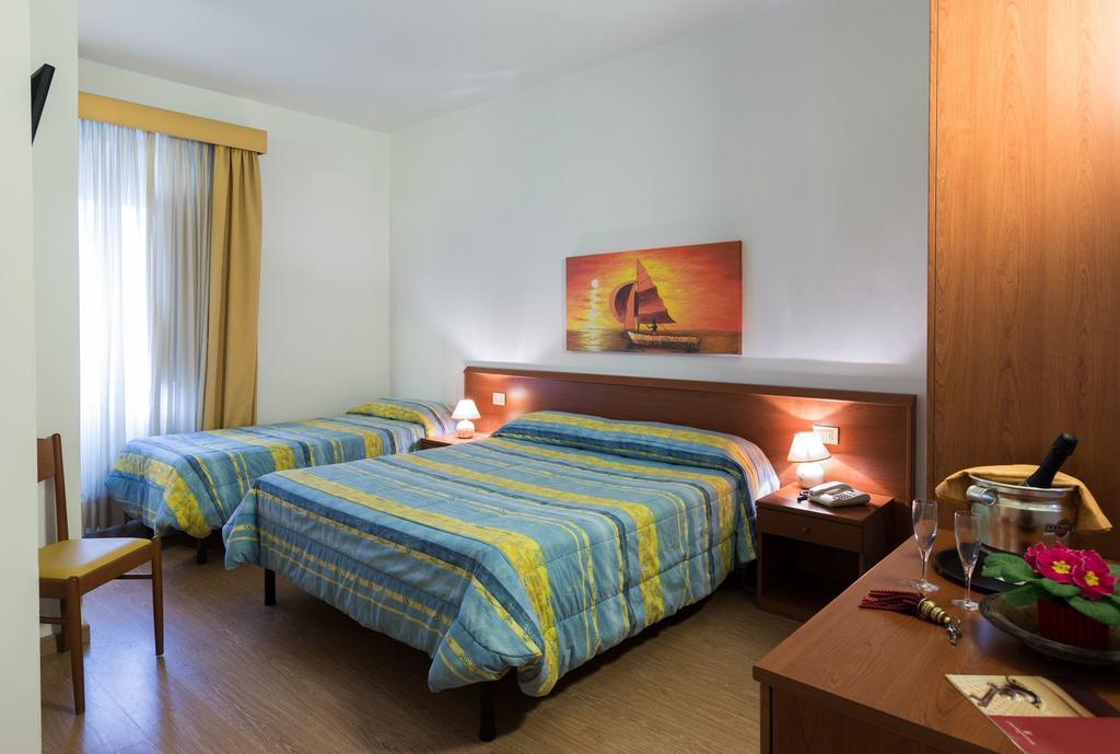 Hotel Internazionale Viareggio Eksteriør billede