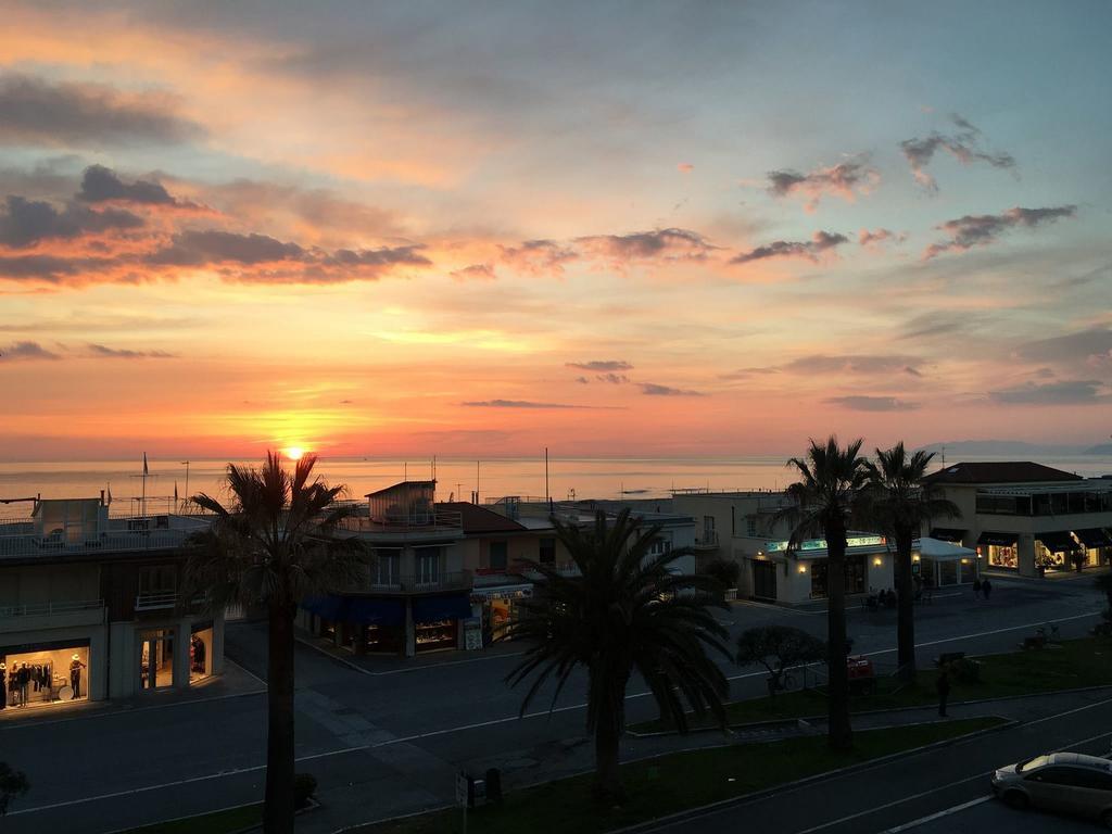 Hotel Internazionale Viareggio Eksteriør billede